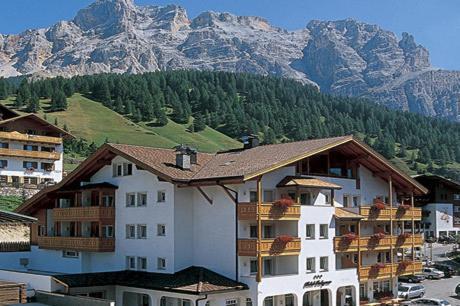 Hotel Falzares سان كاسيانو المظهر الخارجي الصورة