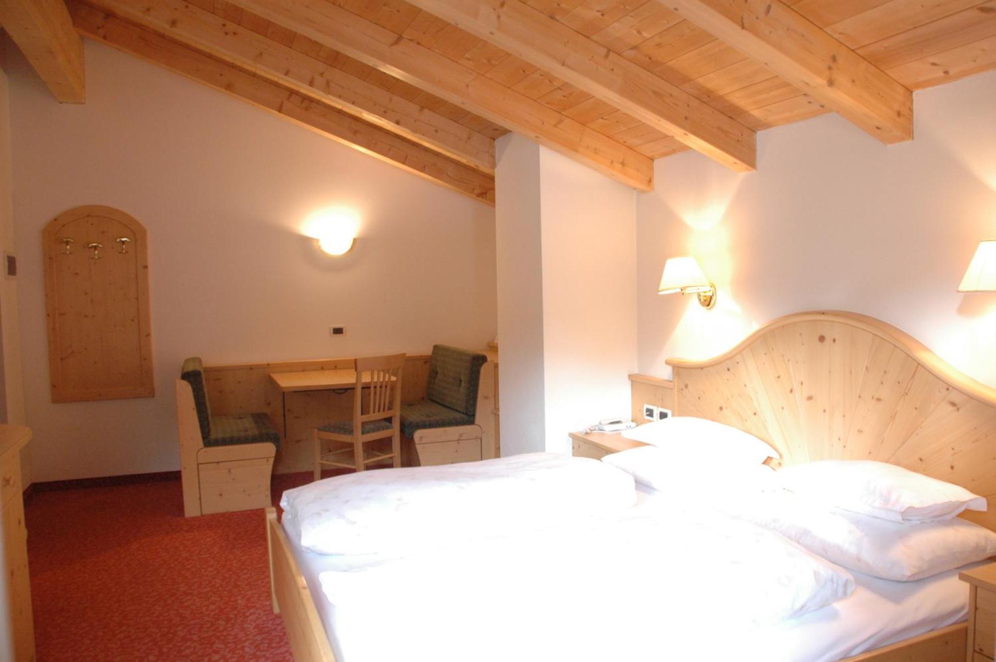 Hotel Falzares سان كاسيانو المظهر الخارجي الصورة
