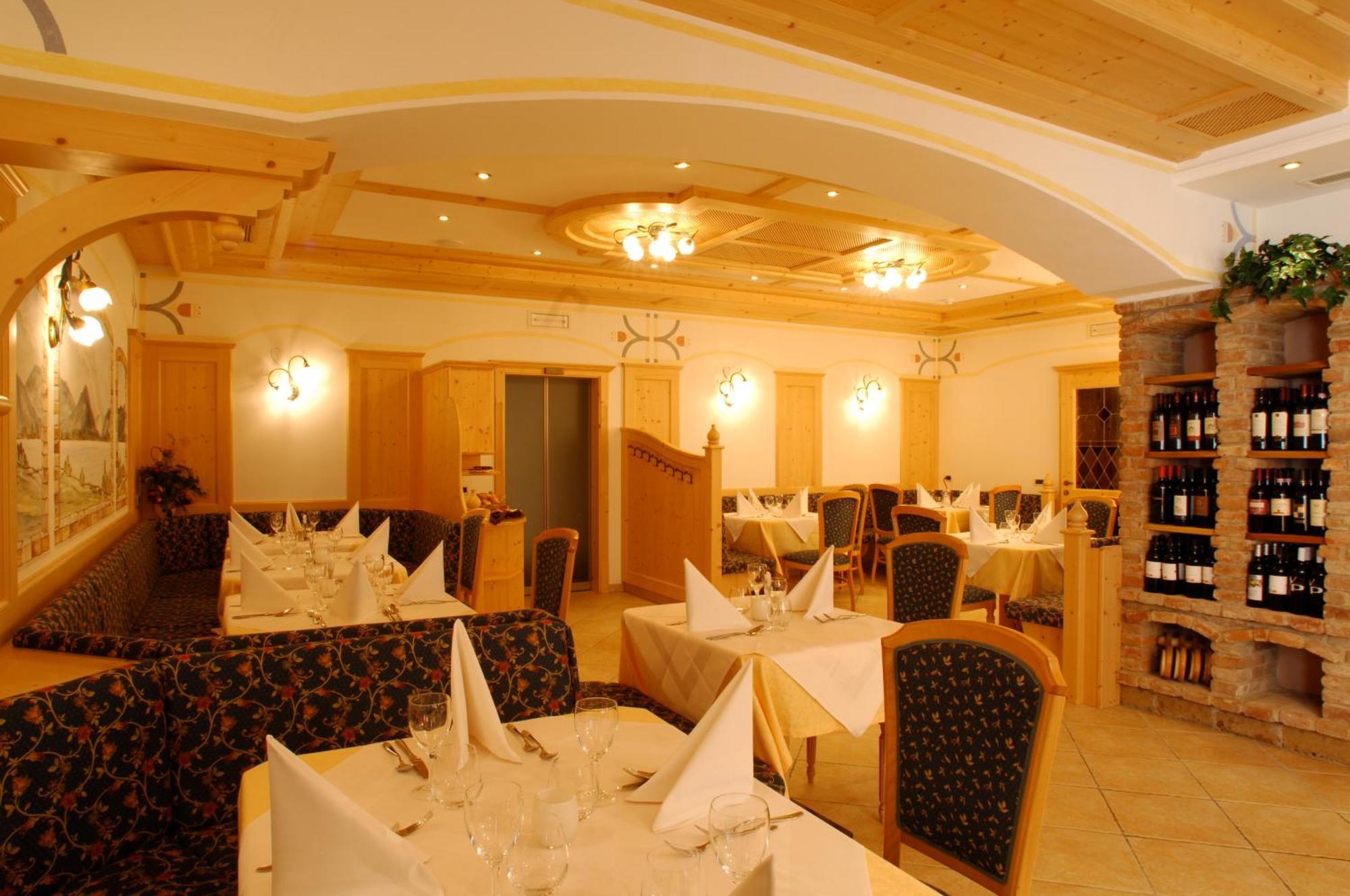 Hotel Falzares سان كاسيانو المظهر الخارجي الصورة