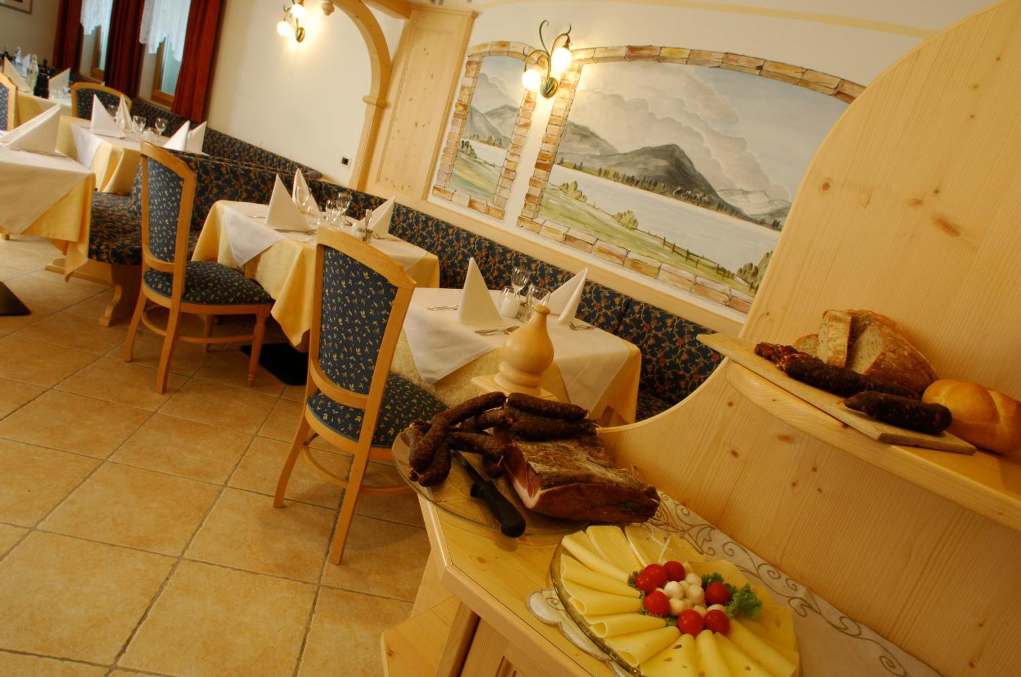 Hotel Falzares سان كاسيانو المظهر الخارجي الصورة