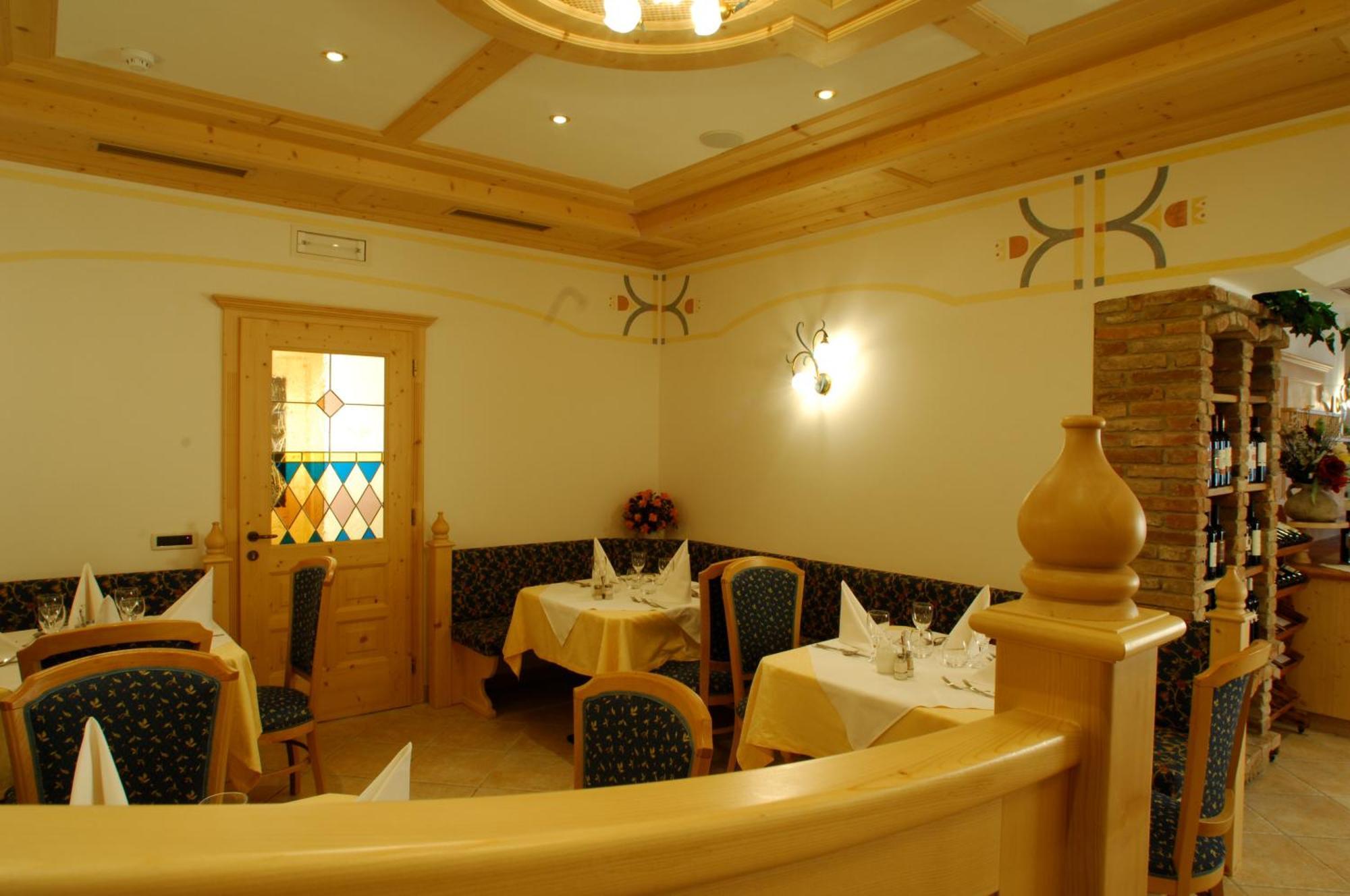 Hotel Falzares سان كاسيانو المظهر الخارجي الصورة