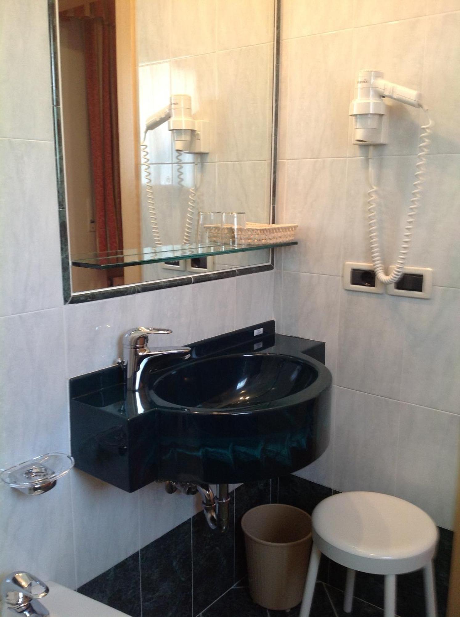 Hotel Falzares سان كاسيانو الغرفة الصورة